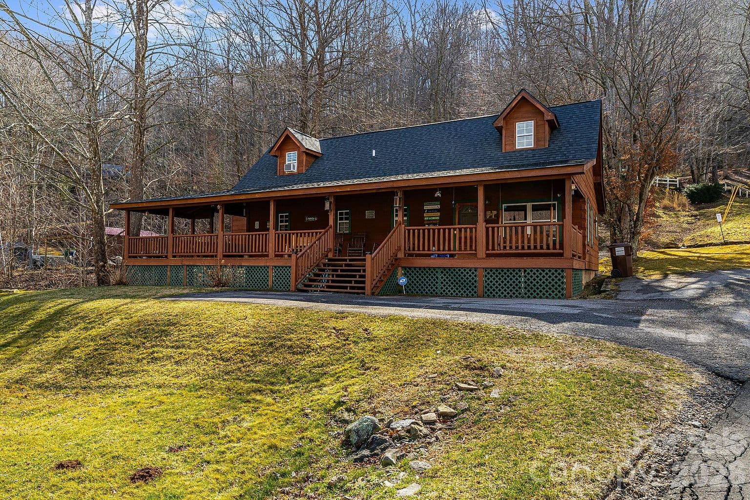 233 Rocky Top Rd