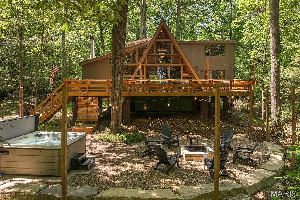 444 Foxfire Circle Dr
