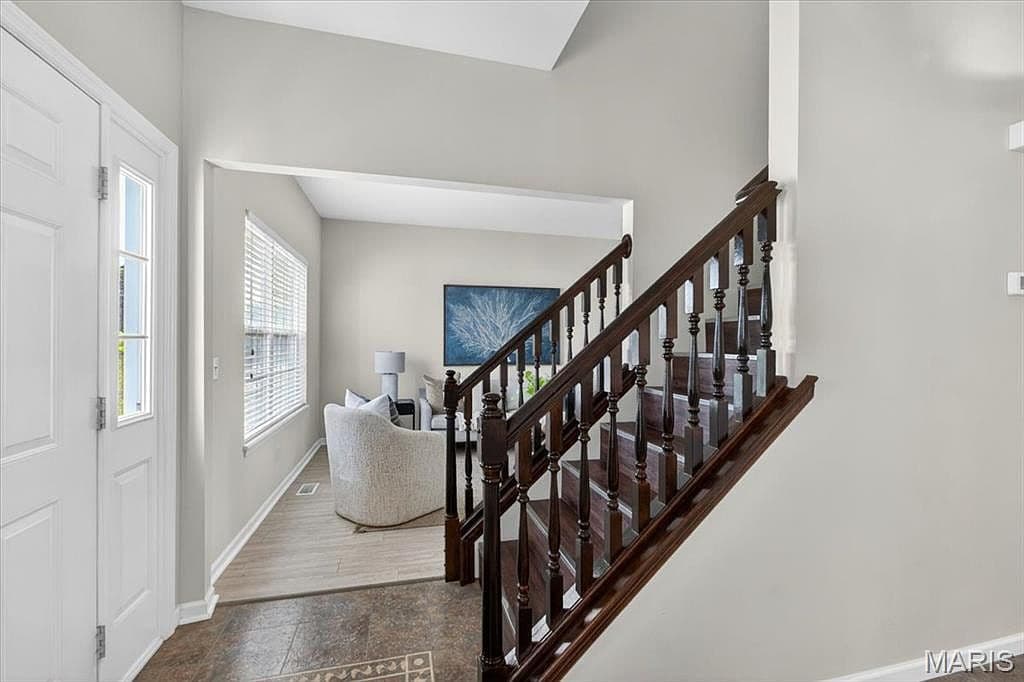 1435 Soaring Eagle Dr - Image 2