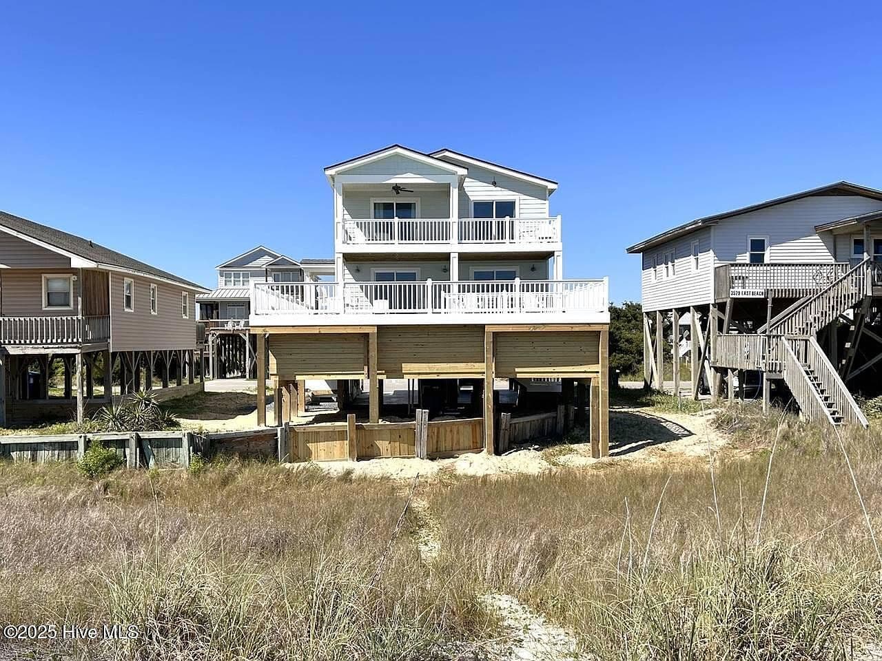 3527 E Beach Drive - Image 2