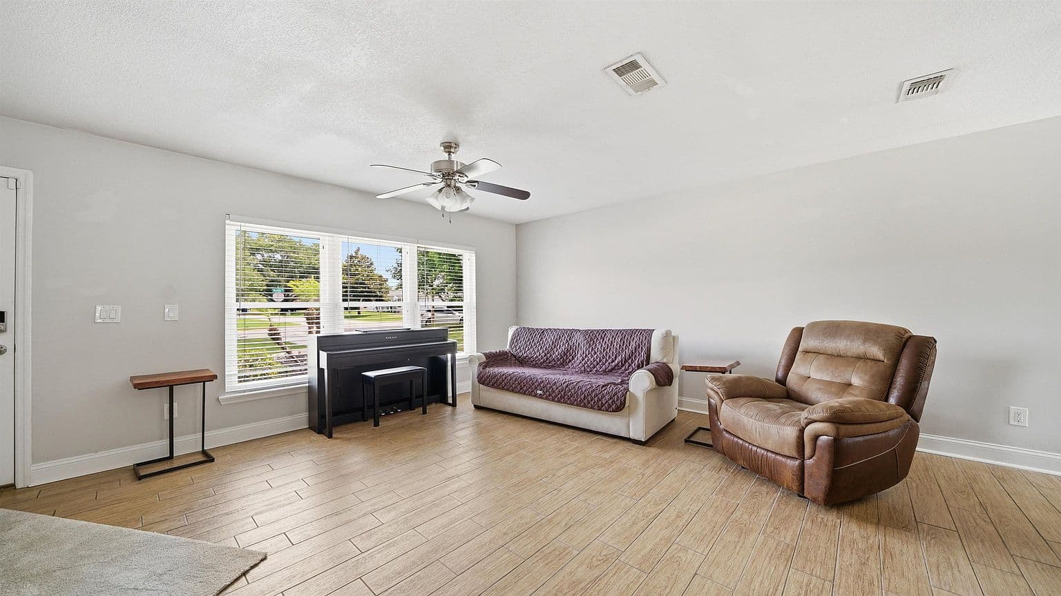 125 Bluefish Ave - Image 3