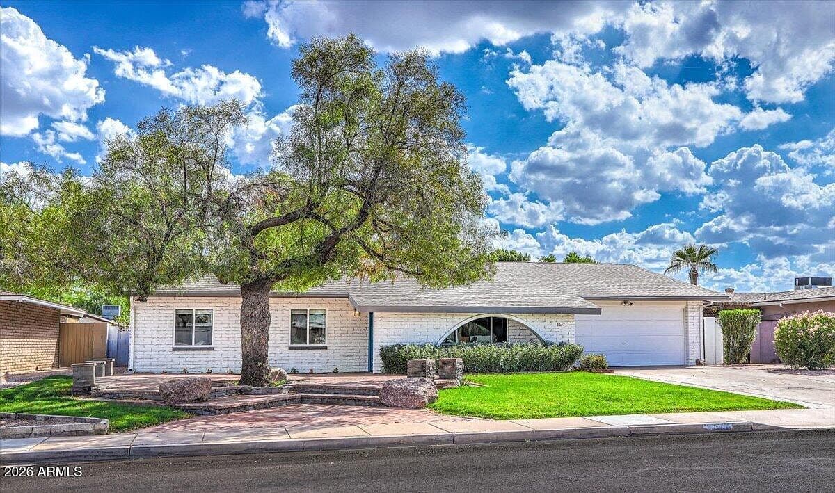 8637 E Camelback Road - Image 2