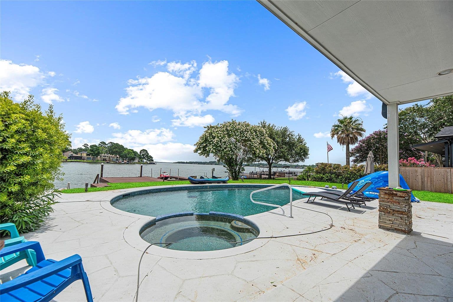 3114 Canterbury Ln