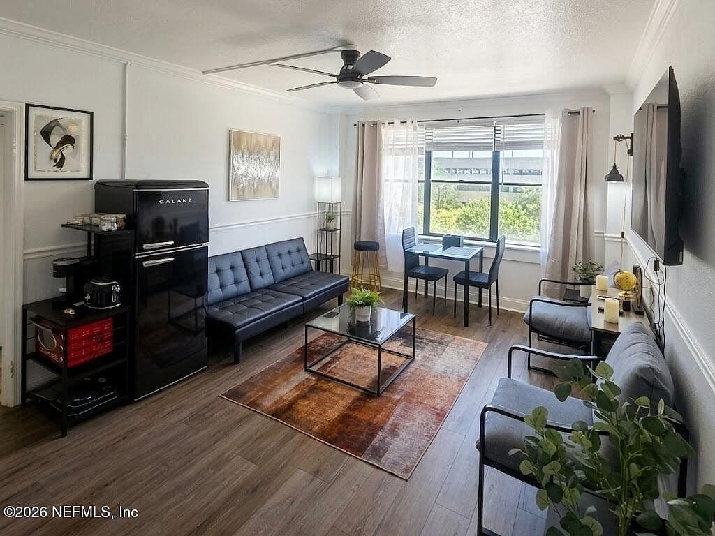 311 W Ashley Street #305 A&B