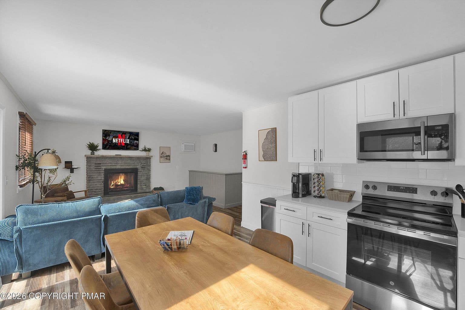 111 Country Ct - Image 3