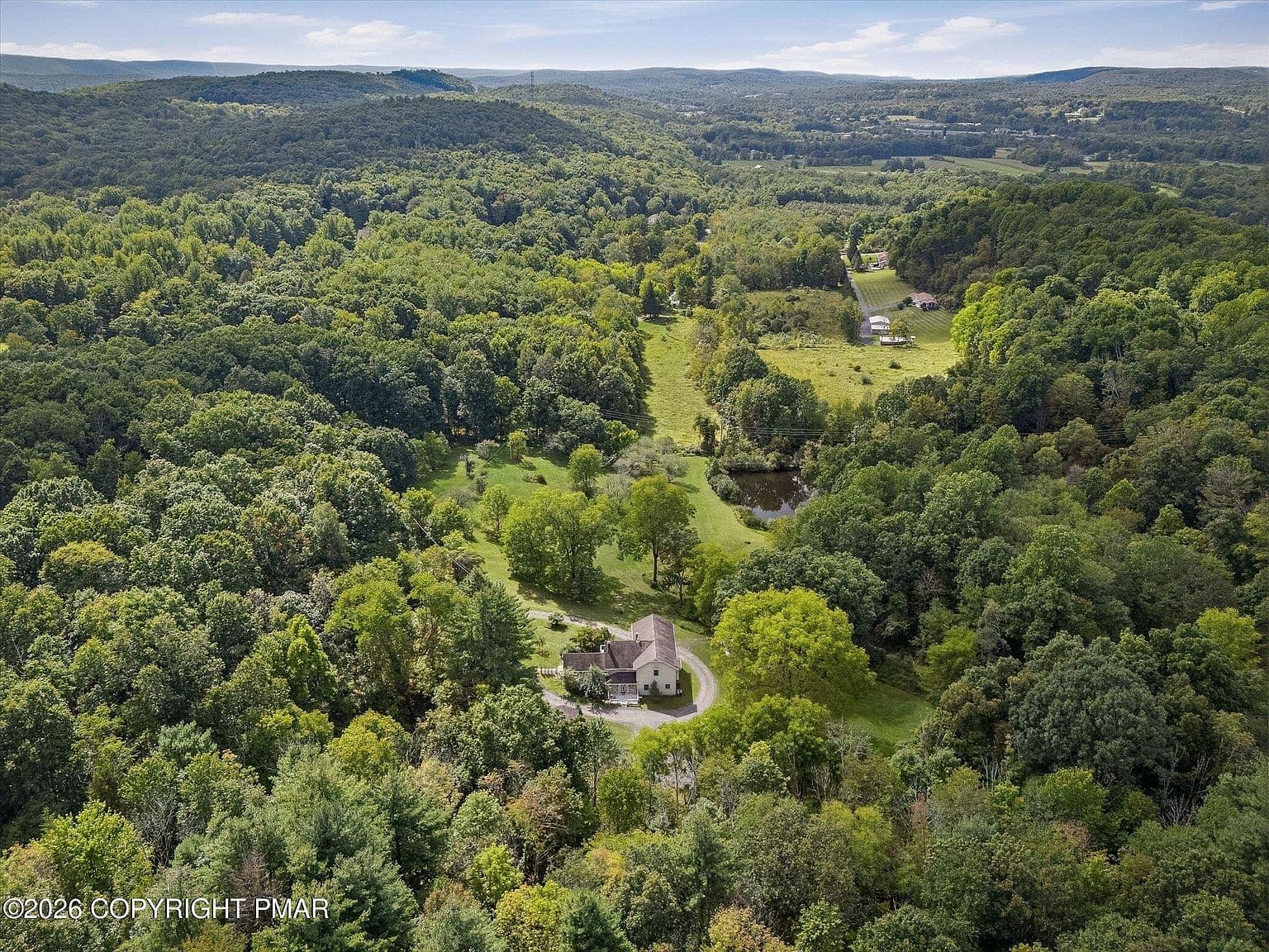 12 Old Farm Rd - Image 2
