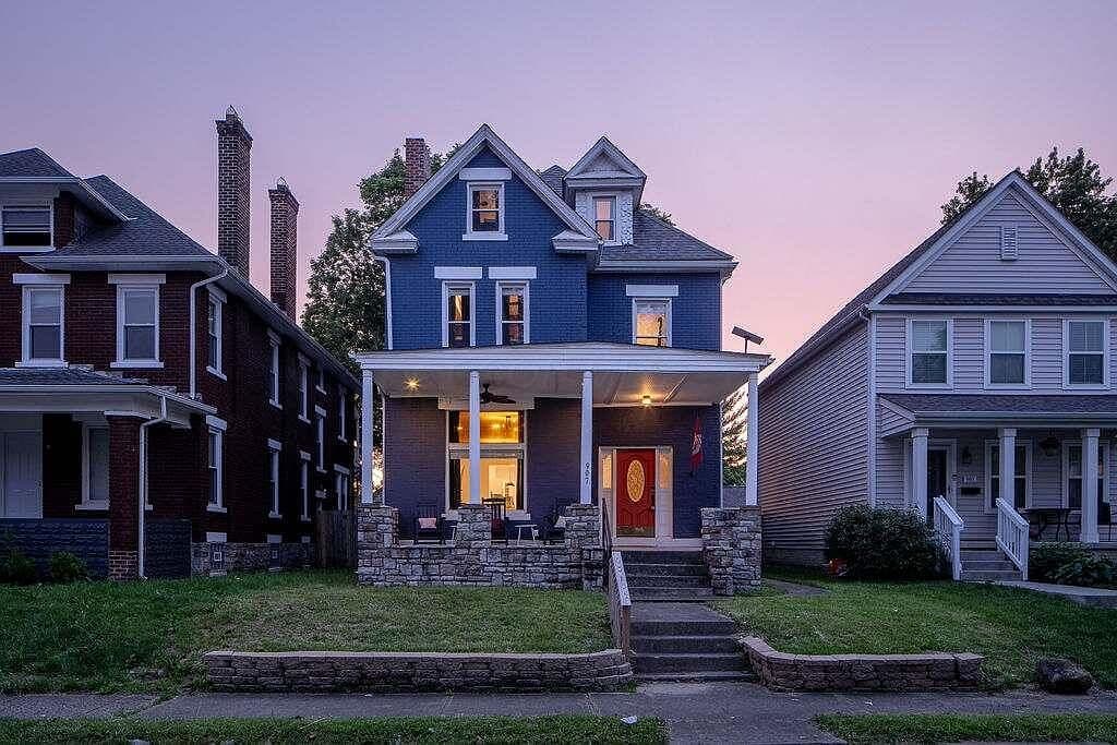 907 S Champion Ave