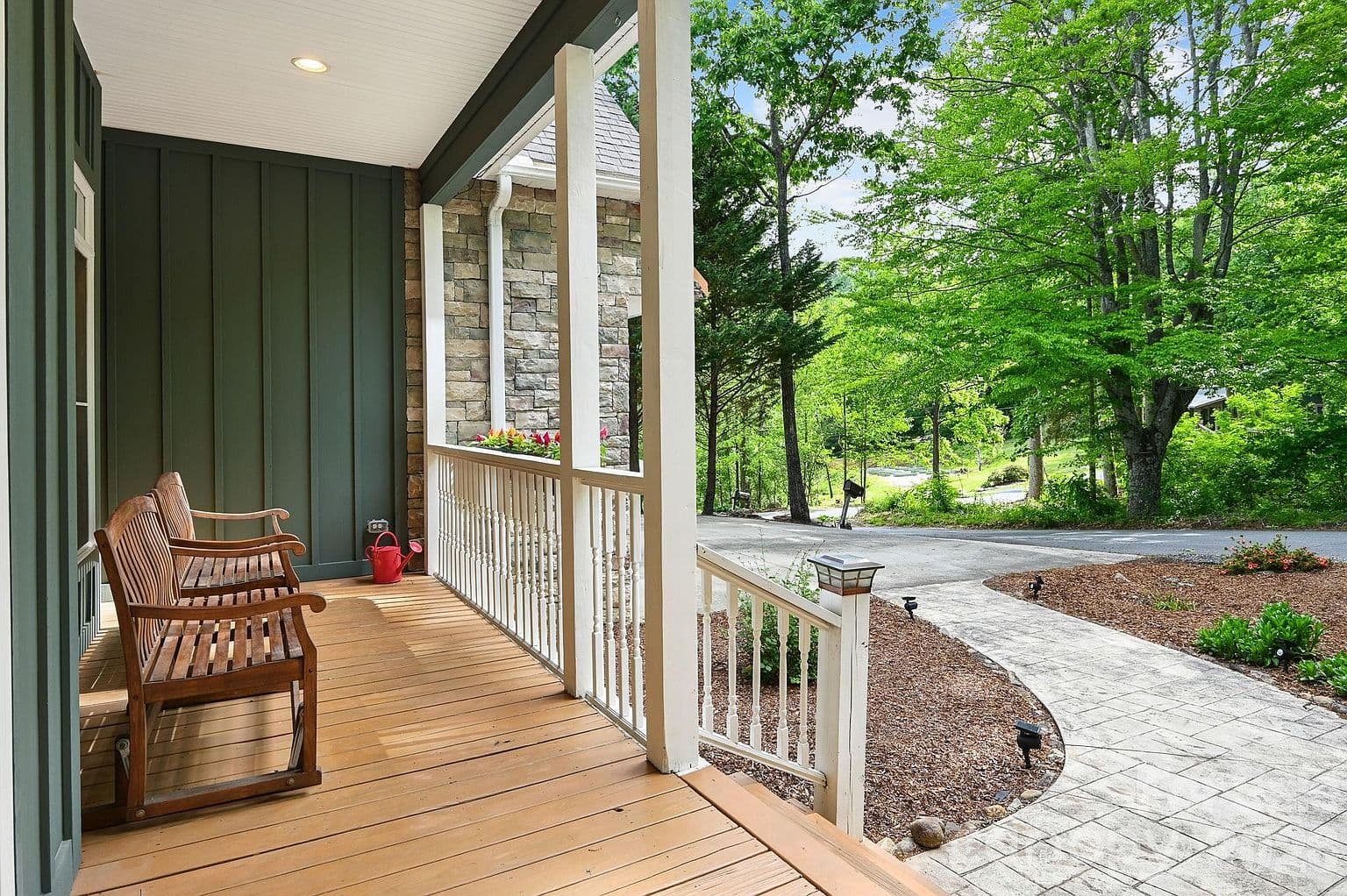 314 Woodland Dr - Image 3