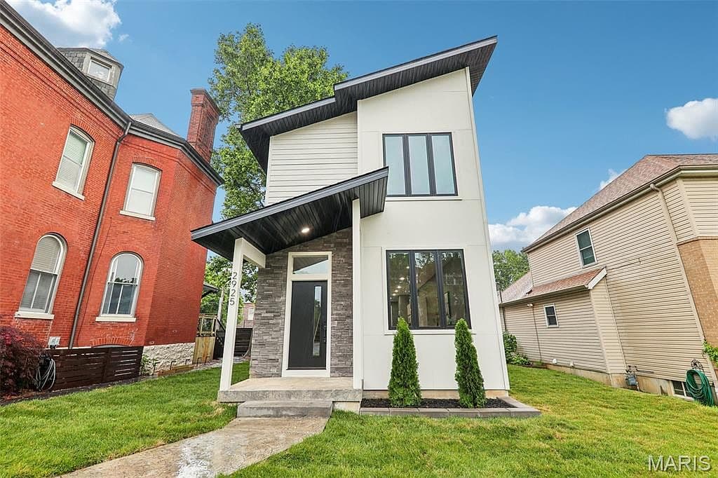 2925 Lafayette Ave - Image 2