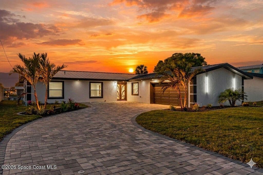 43 Westview Ln