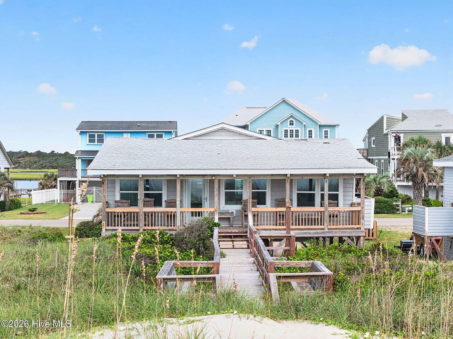 6011 W Beach Drive — photo 4