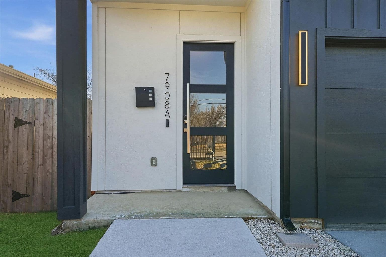 7908 Brandon St - Image 3