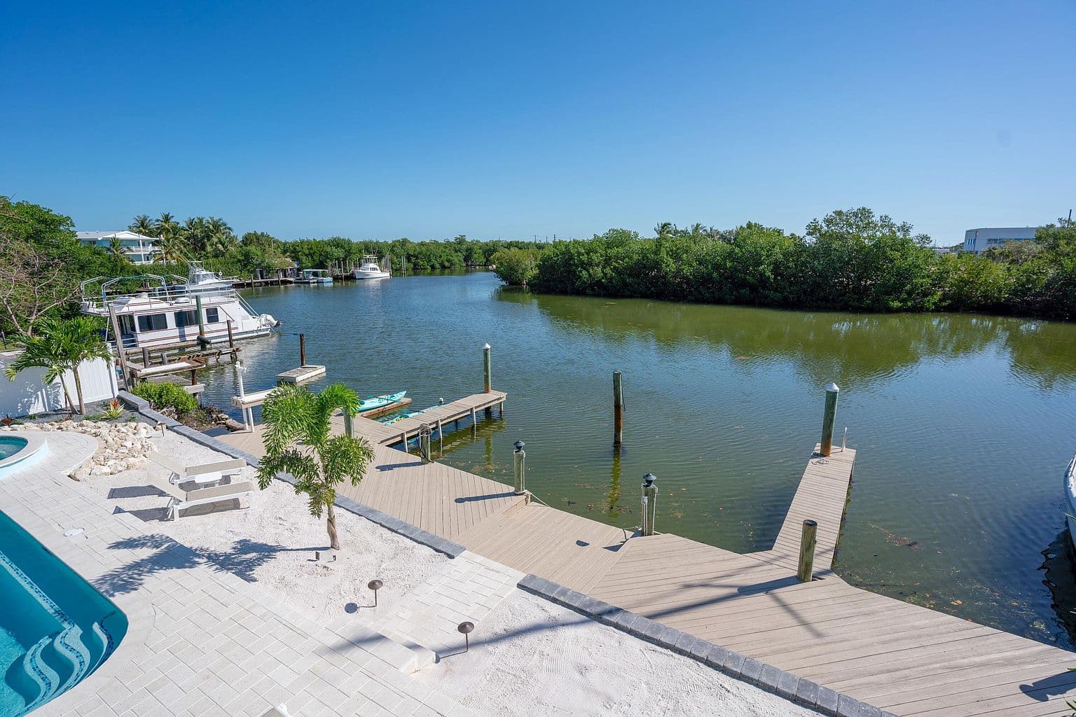 398 70th St - Image 3
