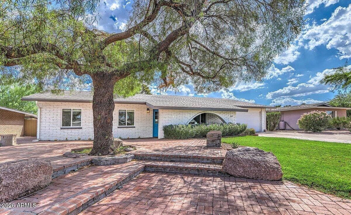 8637 E Camelback Road - Image 3