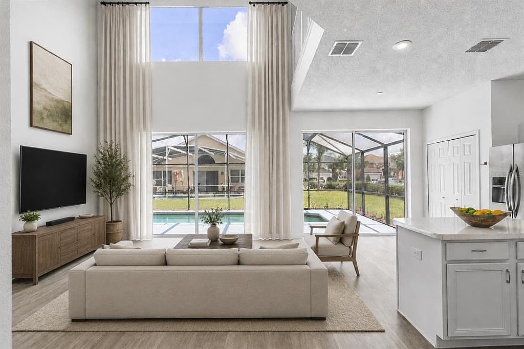 1060 Seasons Blvd - Image 3