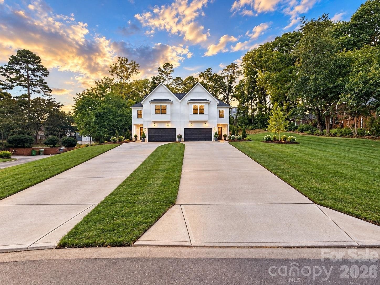 548 Carolyn Ln - Image 3