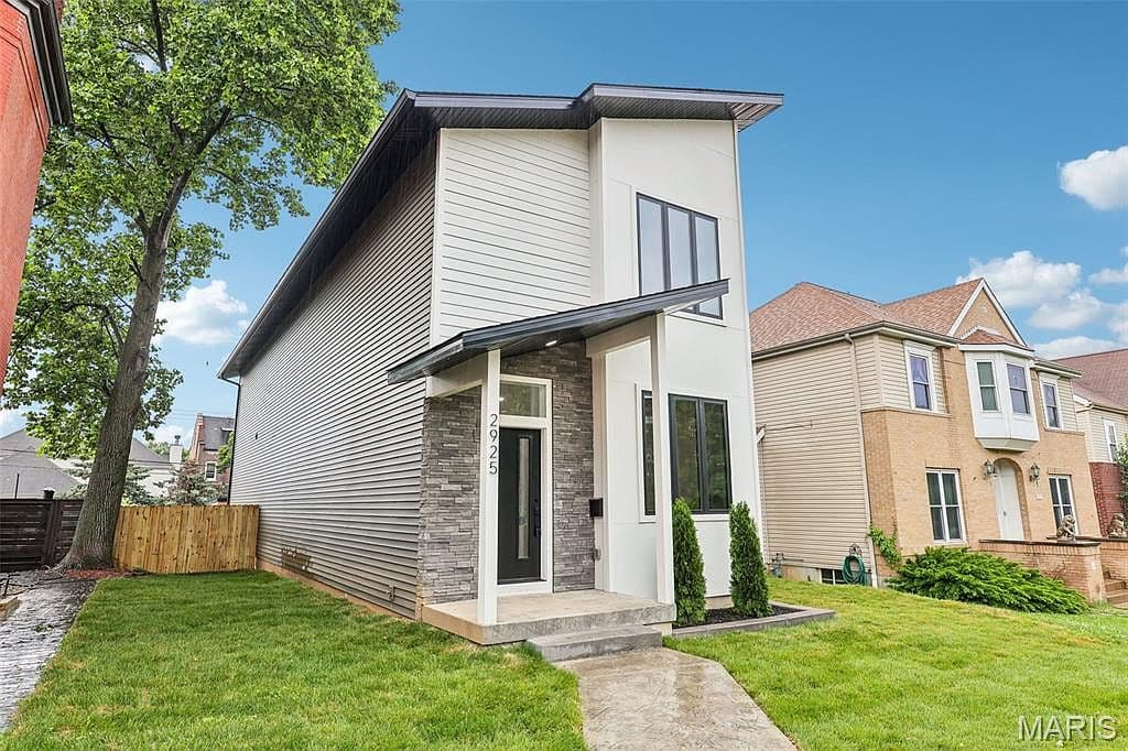 2925 Lafayette Ave - Image 3