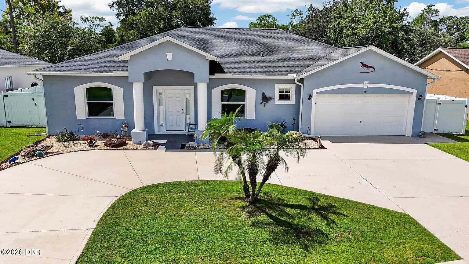 20 Royal Palm Ln