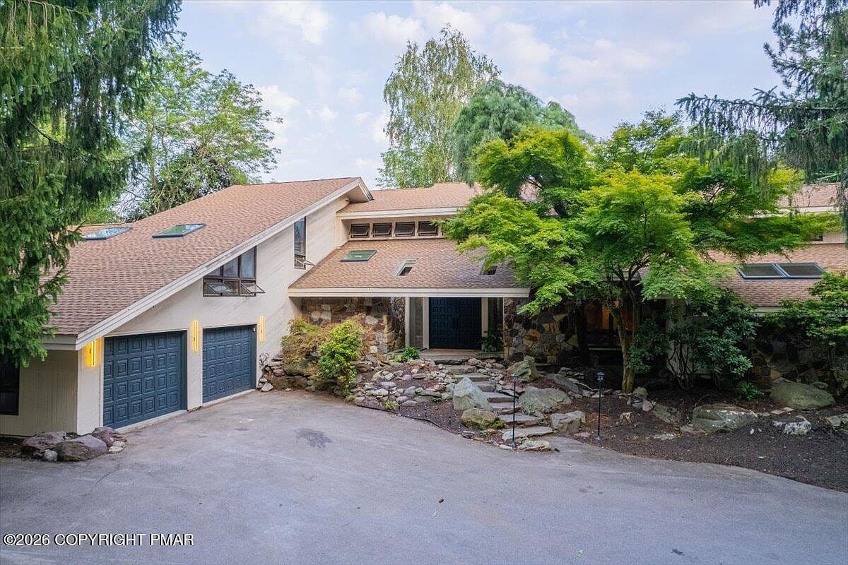 112 Tawny Fox Trl