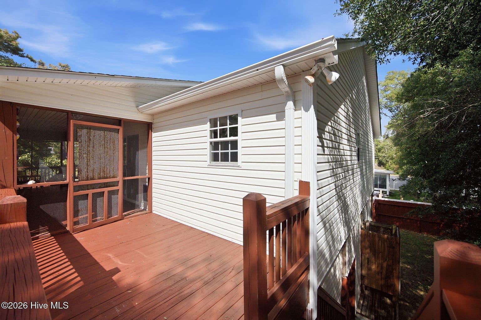 1805 W Oak Island Drive - Image 3