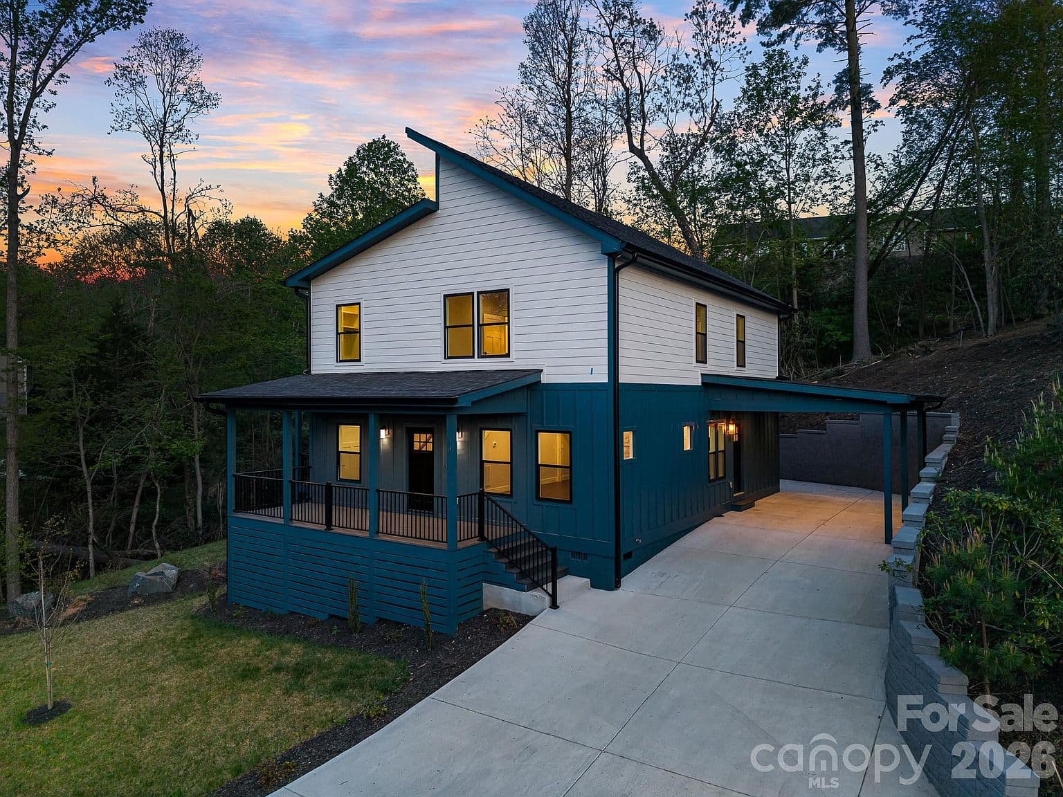 18 Winterhawk Dr
