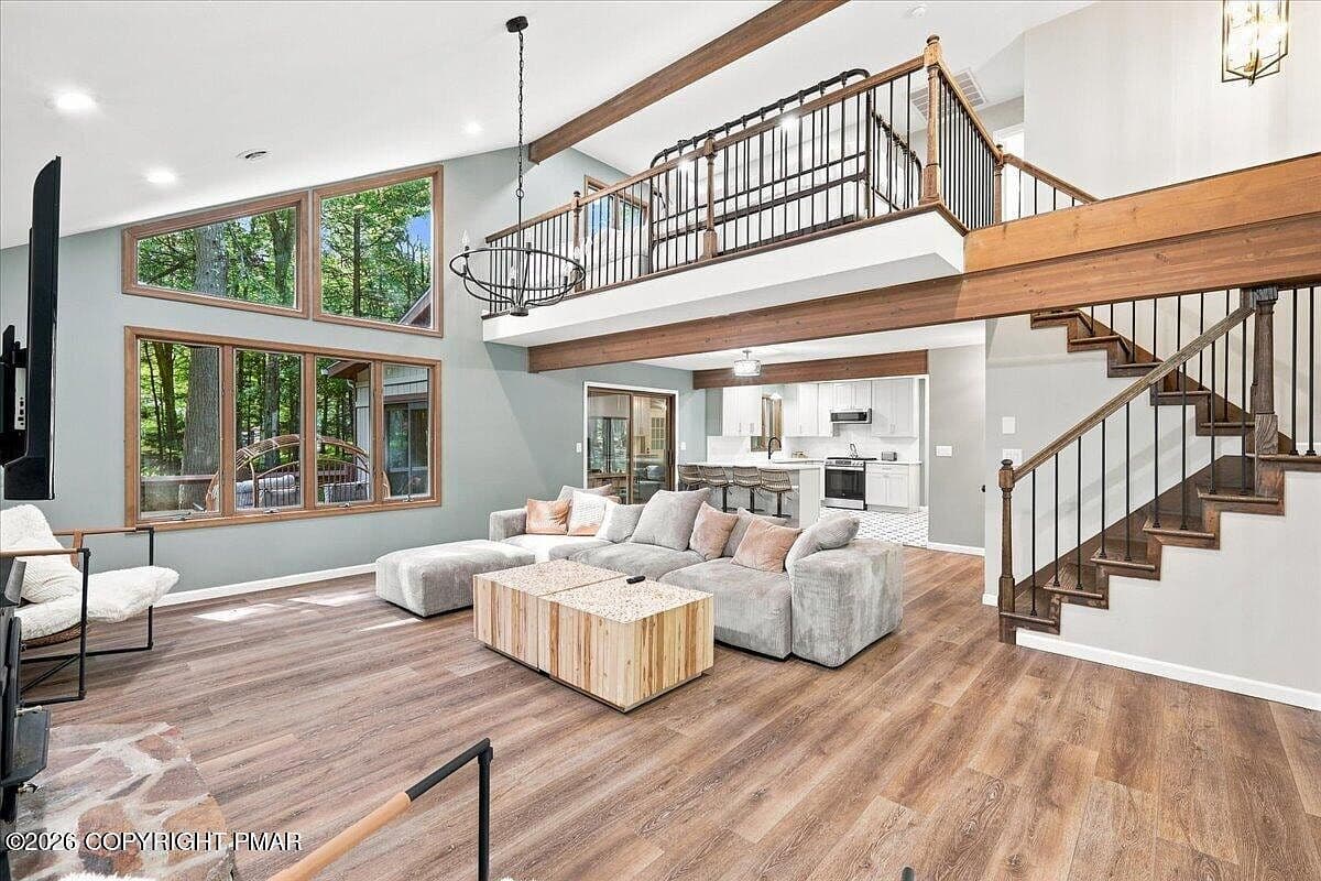 184 Sir Bradford Rd — photo 2