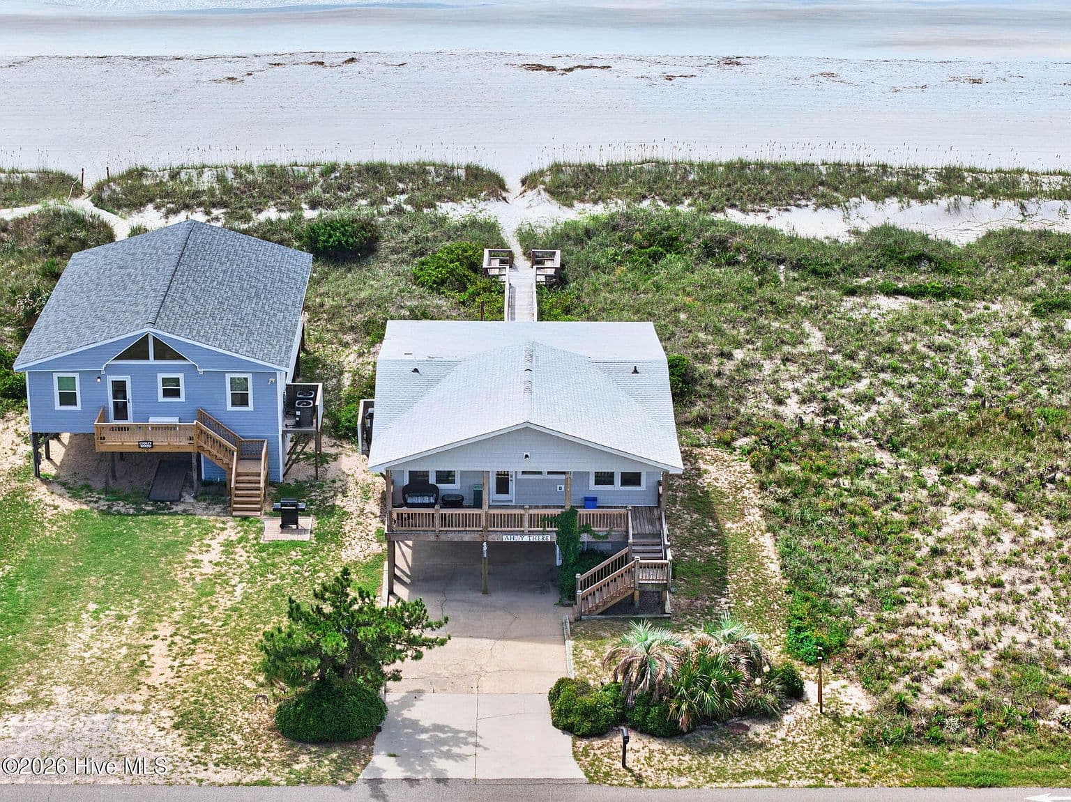 6011 W Beach Drive — photo 2