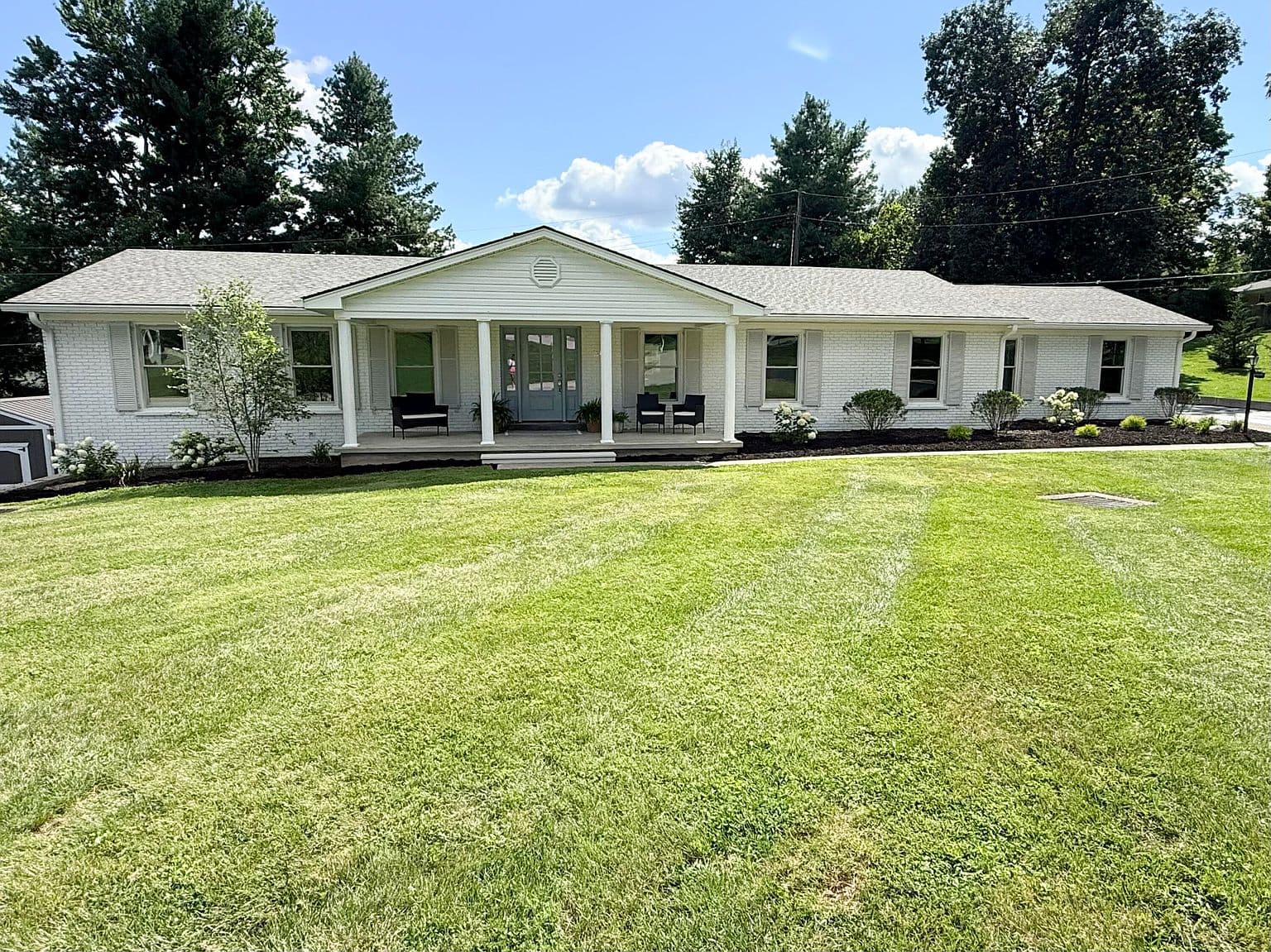 304 Westover Rd - Image 2
