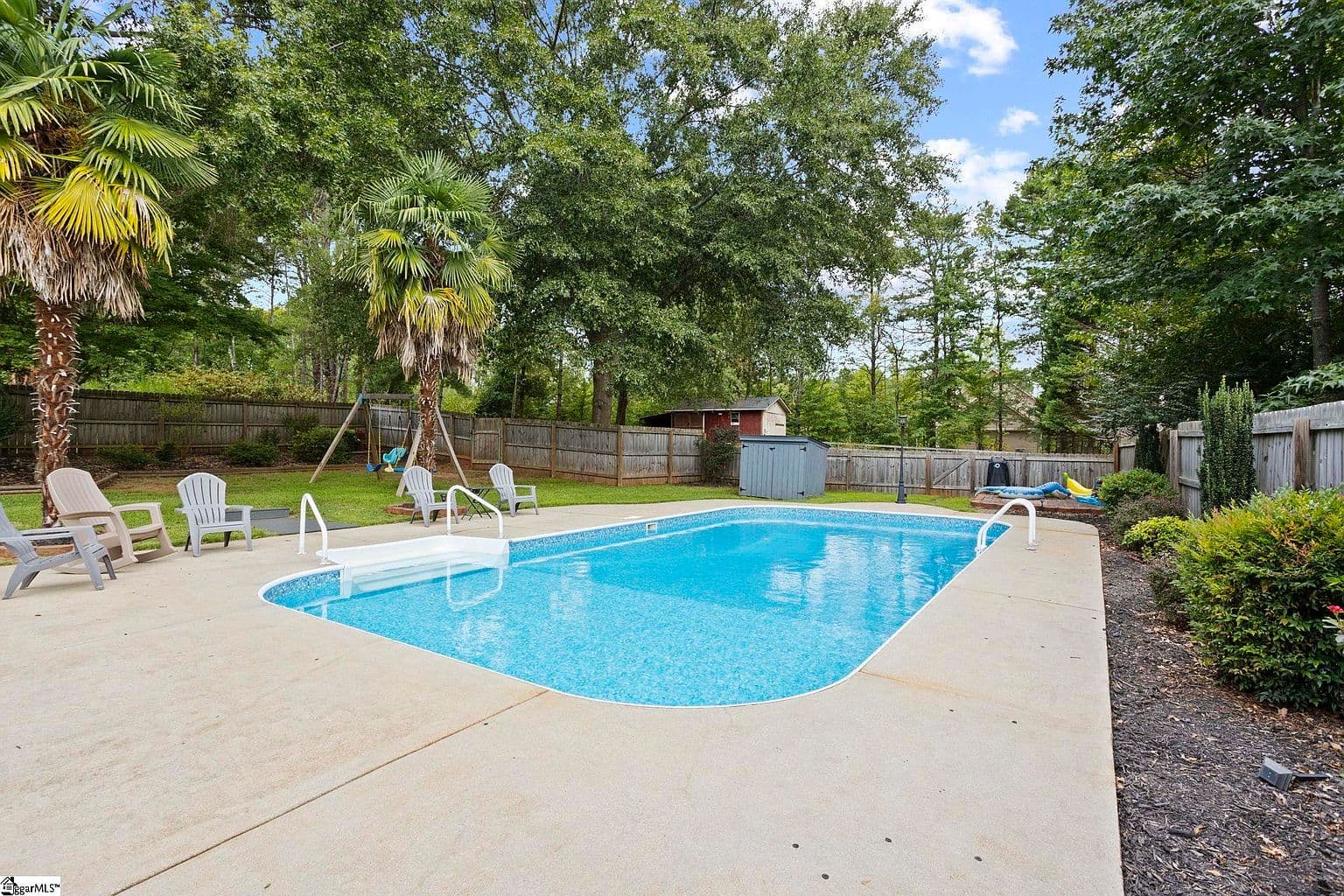 15 Morningdale Dr — photo 2