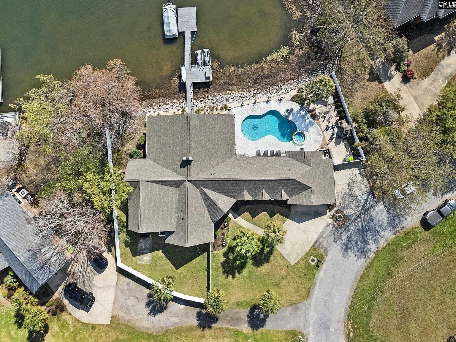 120 Blackburn Rd W - Image 3