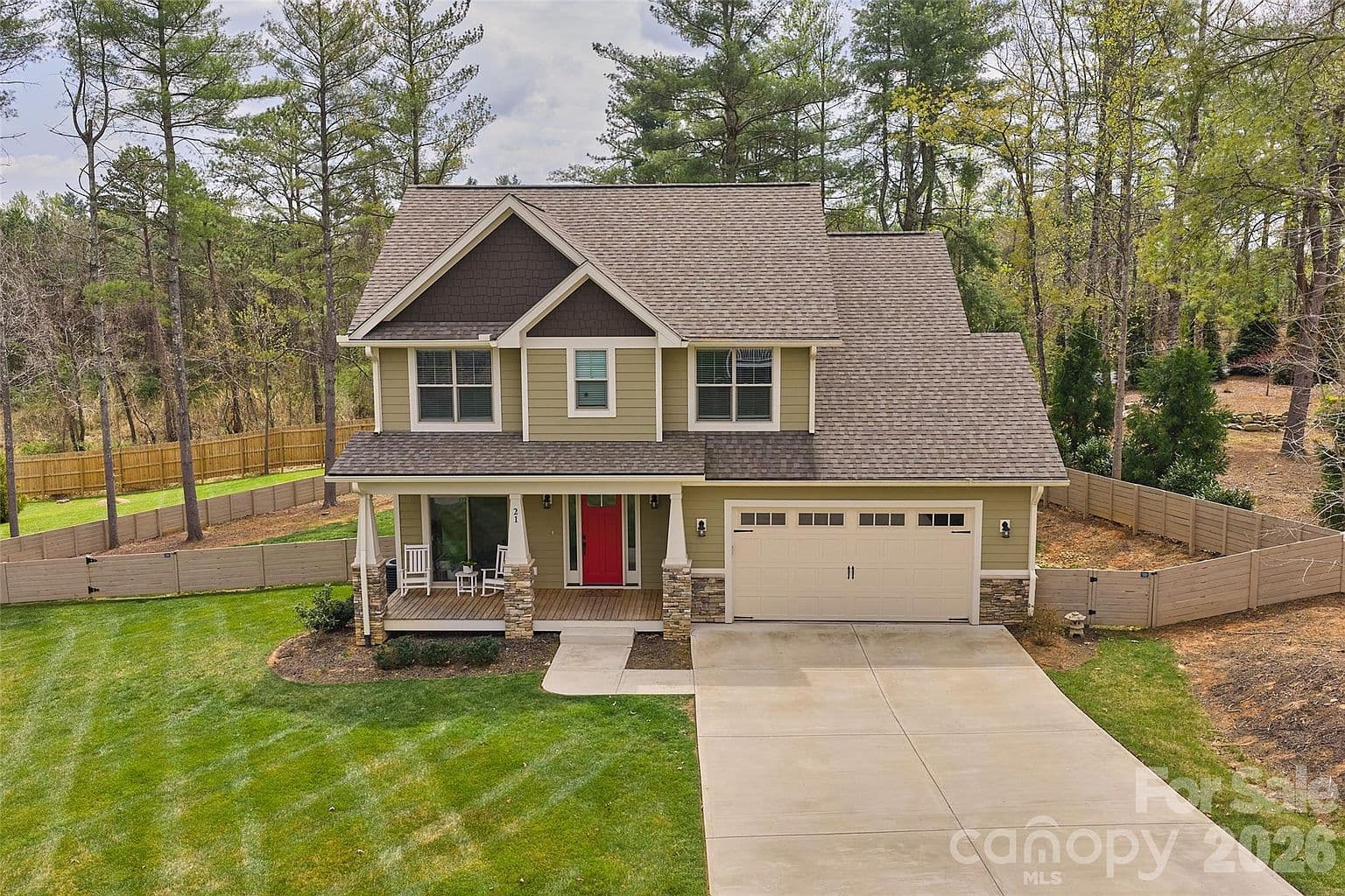 21 Wood Path Ln