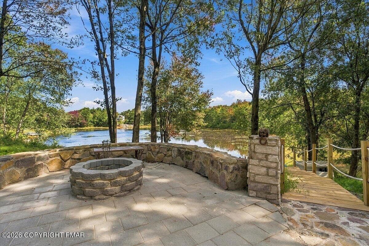 2159 Wild Laurel Dr - Image 2