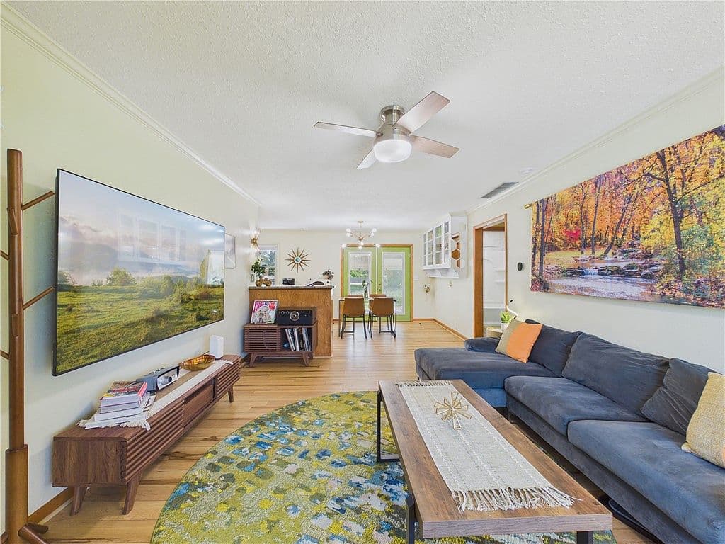 1219 S 5th St - Image 2