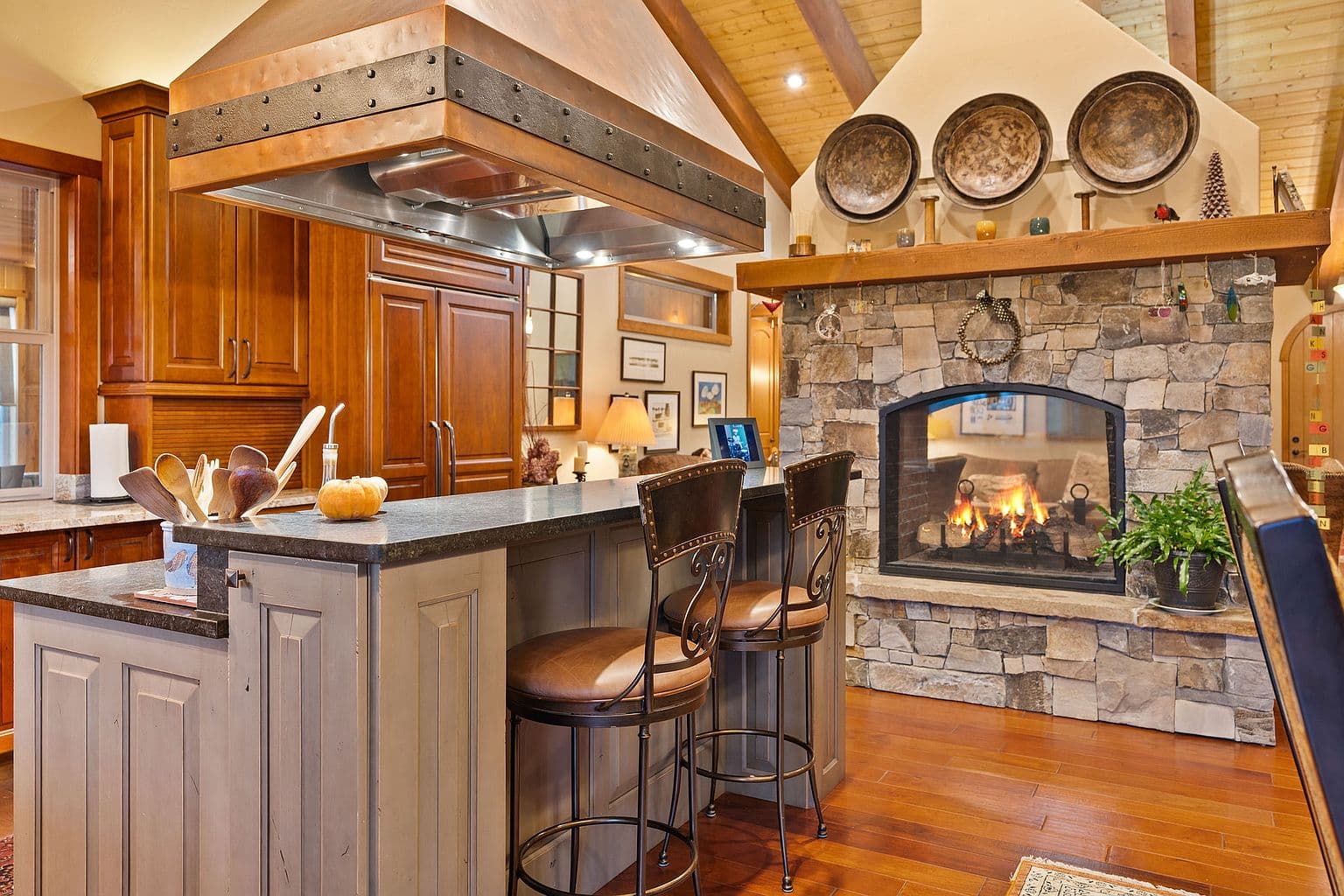 155 W Swift Creek Way - Image 2