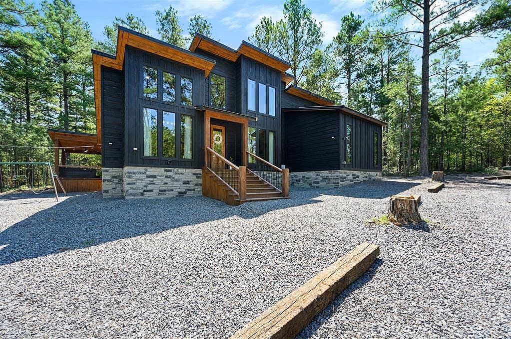24 Boulder Path