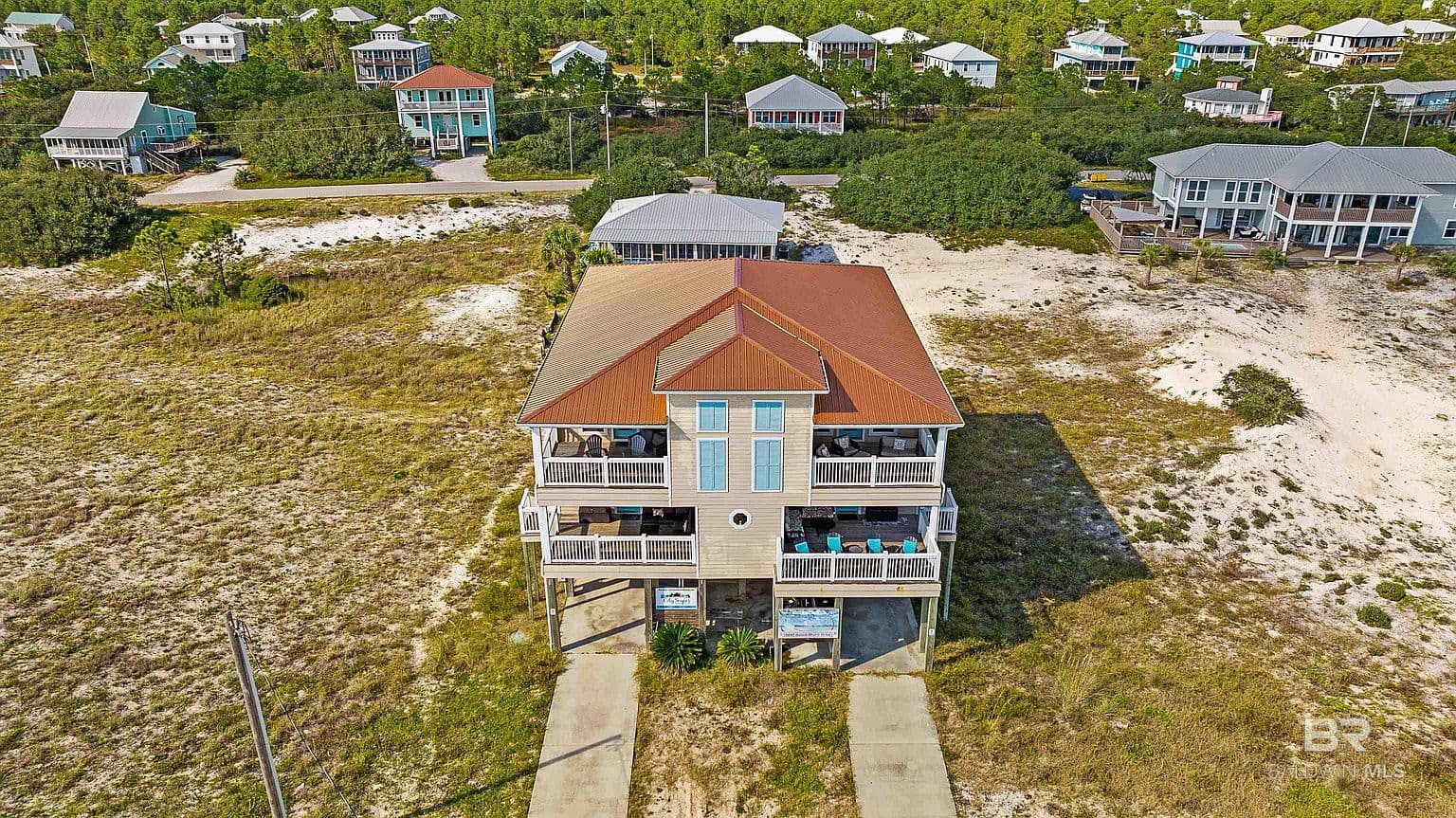 6697 Beach Shore Dr - Image 3