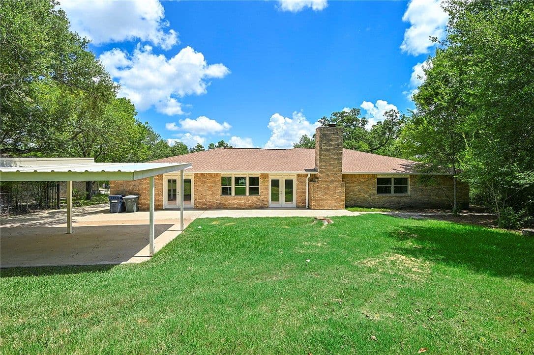 1210 Glade St - Image 3