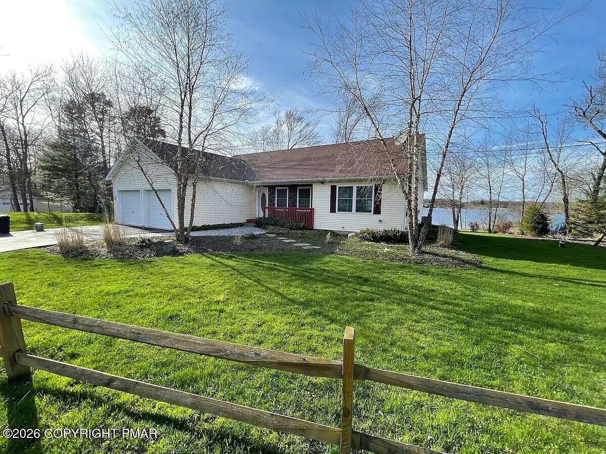1255 Hawthorn Ter - Image 2