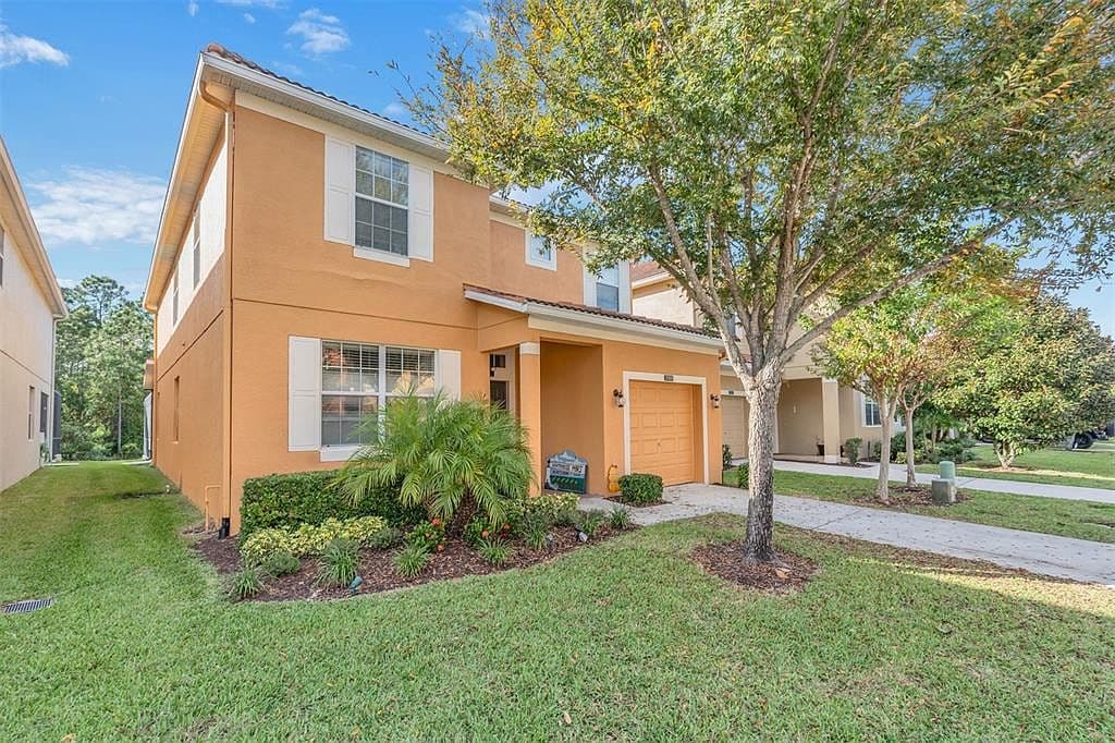 2908 Banana Palm Drive