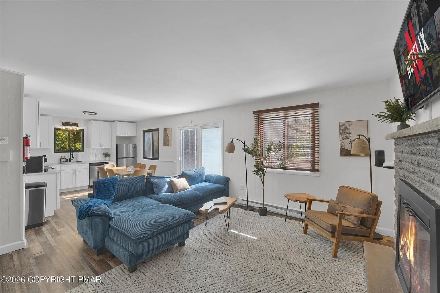 111 Country Ct - Image 2