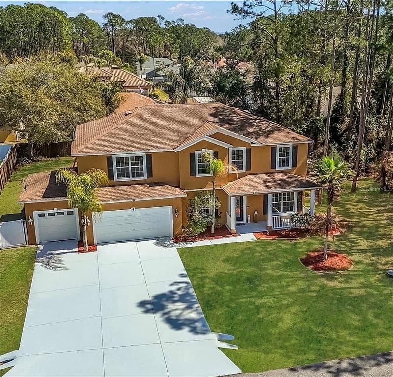 4 Lake Charles Pl