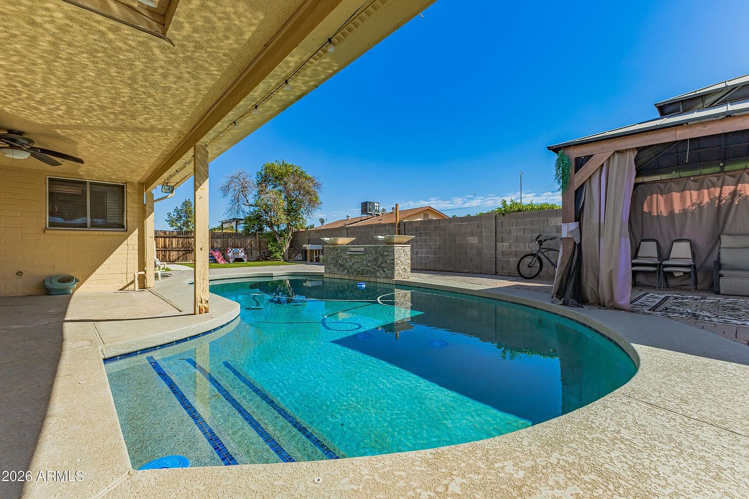 535 W Pantera Avenue