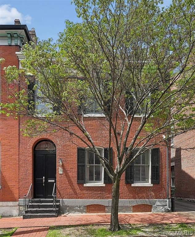 1845 S 9th St - Image 2