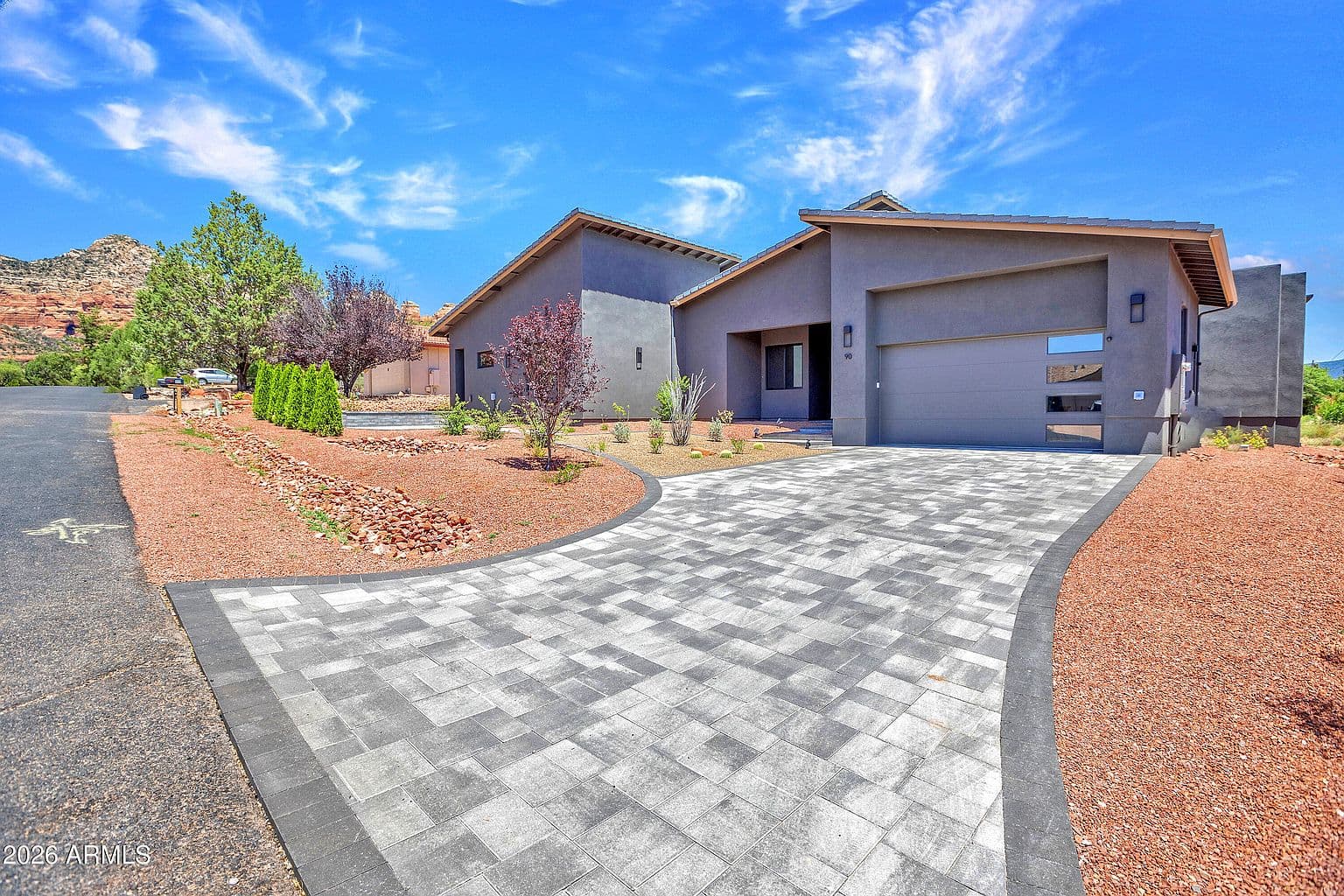 90 Yucca Drive — photo 2
