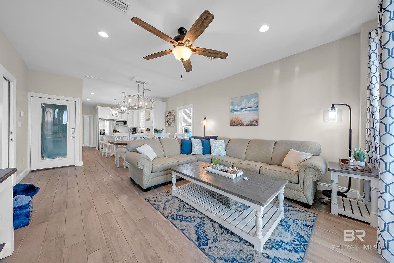 1261 W Lagoon Ave - Image 2