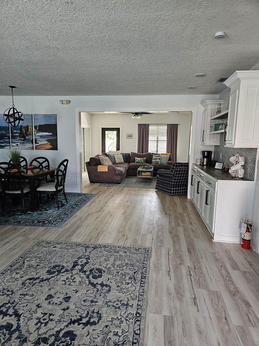 42 Menendez Rd - Image 2