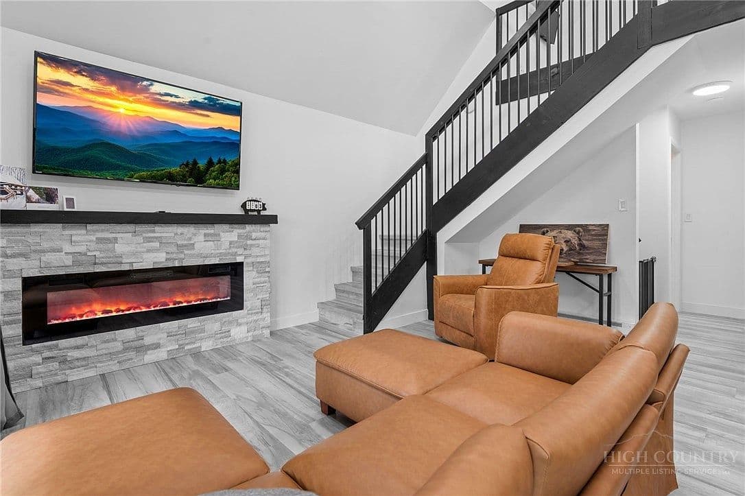 229 Greenbriar Road - Image 3