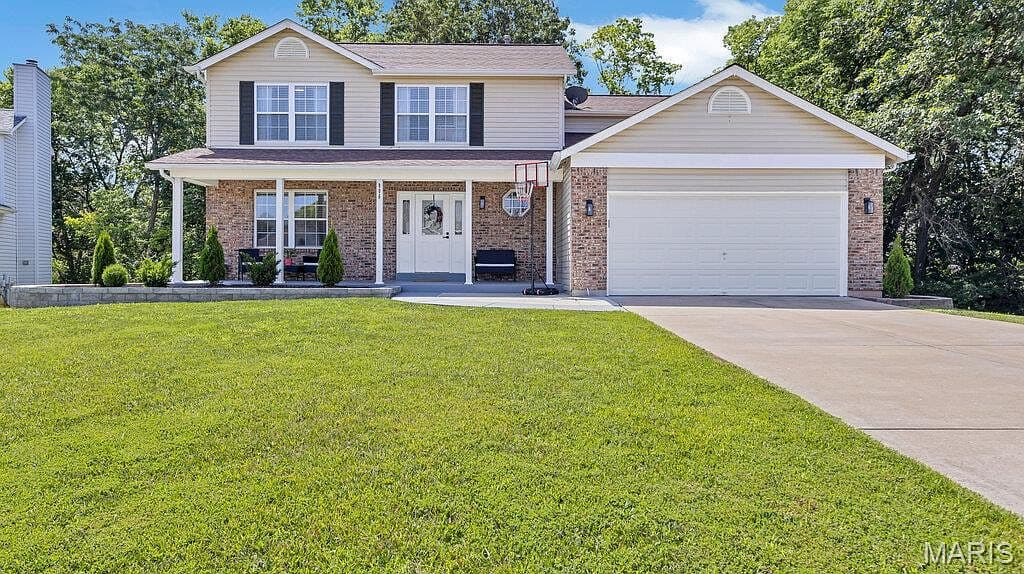 806 Whisper Creek Ct