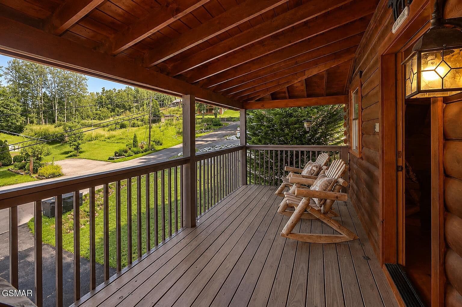 457 Hilltop Rd - Image 2