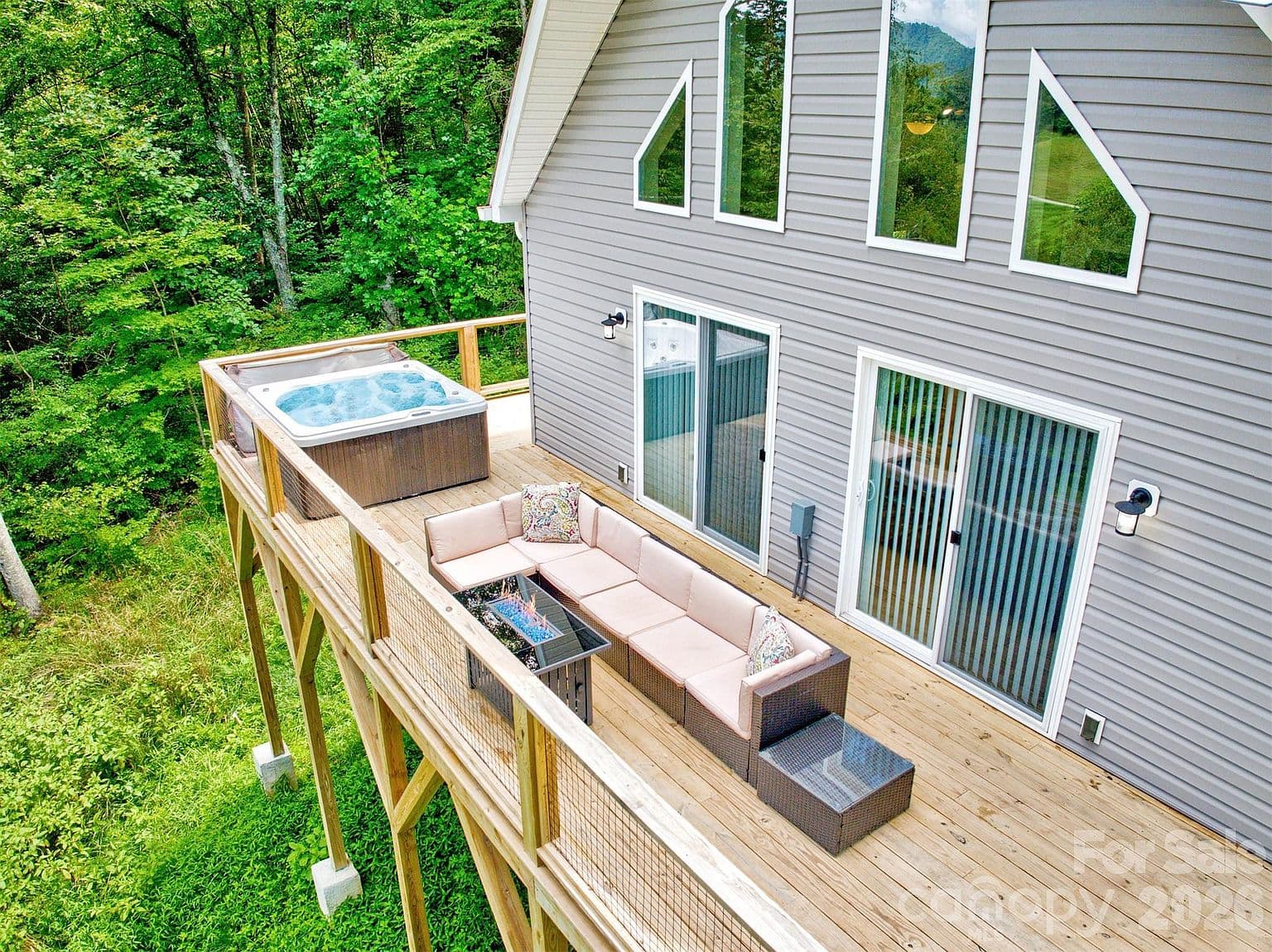 145 Banjo Ln - Image 3